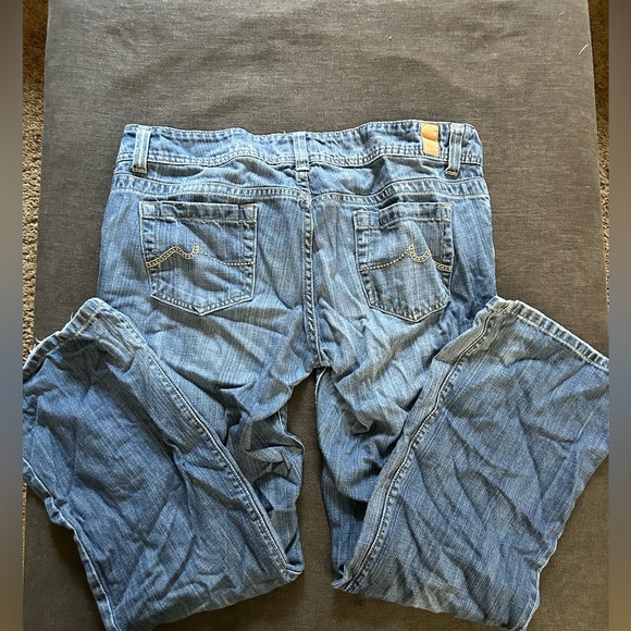 Maurice’s premium 13/14 jeans - Picture 2 of 3